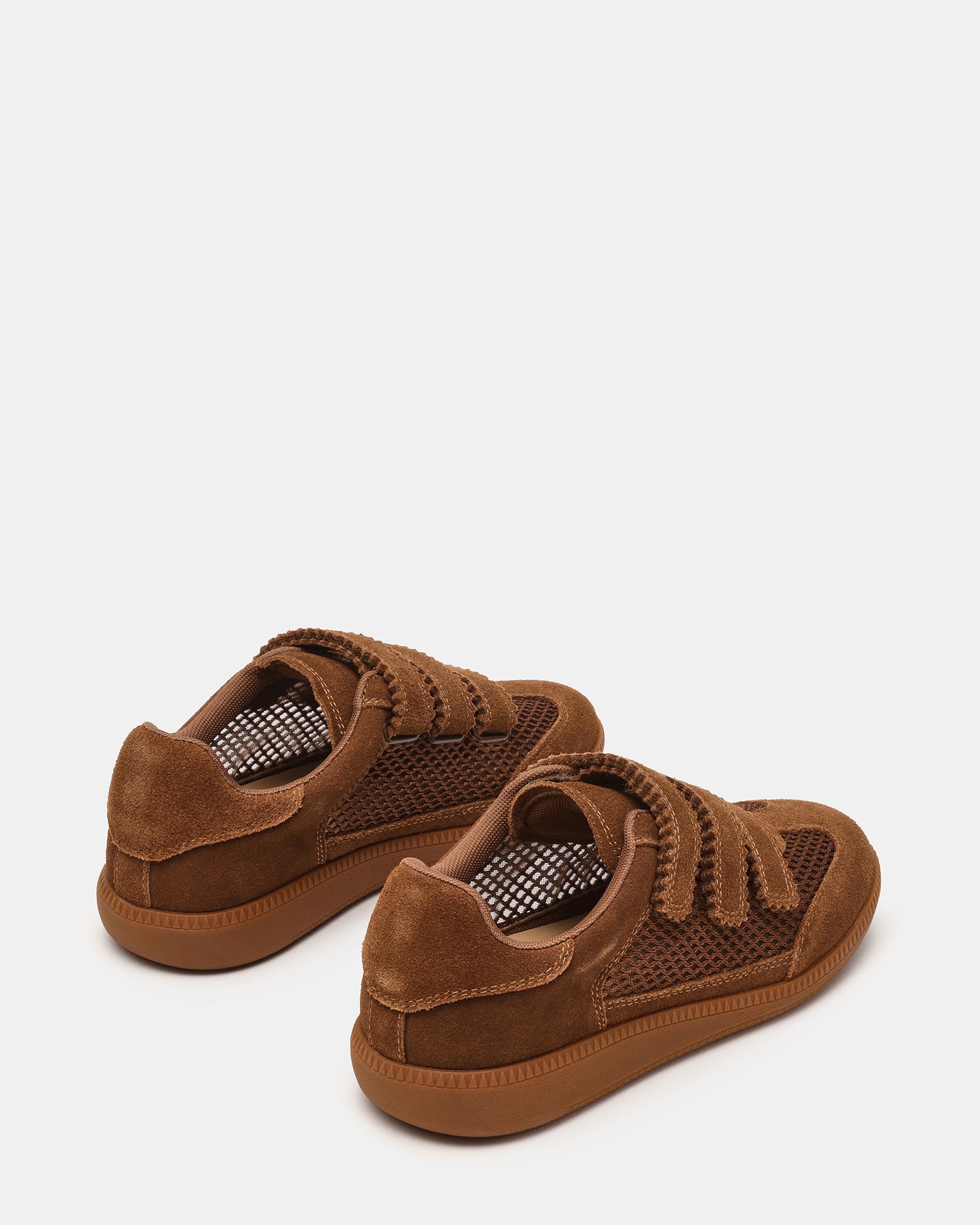 Sneakers Momentum-M BROWN